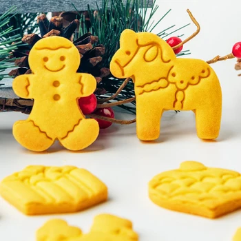 Cartoon Cookie Pečiatka Biscuit Formy 3D Cookie Cutter Perník Vianočné Dom Cookie Frézy Kuchyňa DIY Pečenie Forma na Vianoce